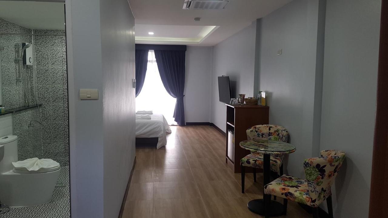La Capannina Hotel Patong Esterno foto